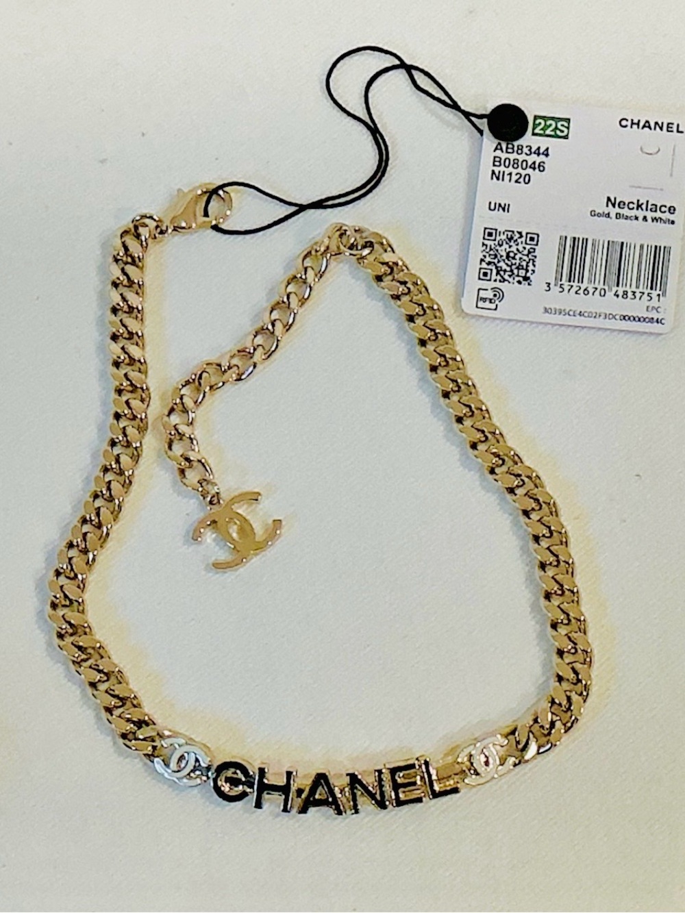 NEW CHANEL 22S Gold Choker Necklace Black+White Enamel Name Plate CC Logo NIB